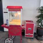 Popcornmaschine mit Personal für Firmenfeier, Messe und Event-Catering